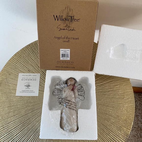 NIB Willow Tree Angel of the Heart (small) Vintage 2000 - Picture 2 of 4